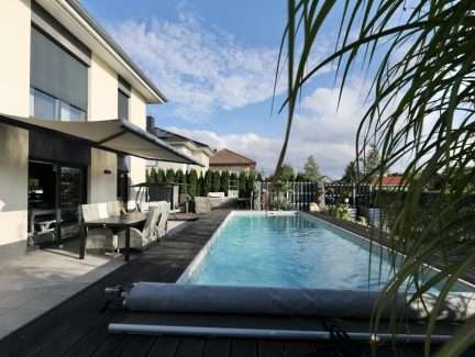 POOL GEFÄLLIG? - NIEDRIGENERGIEHAUS MIT KAMIN & STILVOLLER AUSSTATTUNG - EINZIEHEN & SICH WOHLFÜHLEN